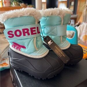 Sorel Toddler Snow Commander Boots in Blue and Pink